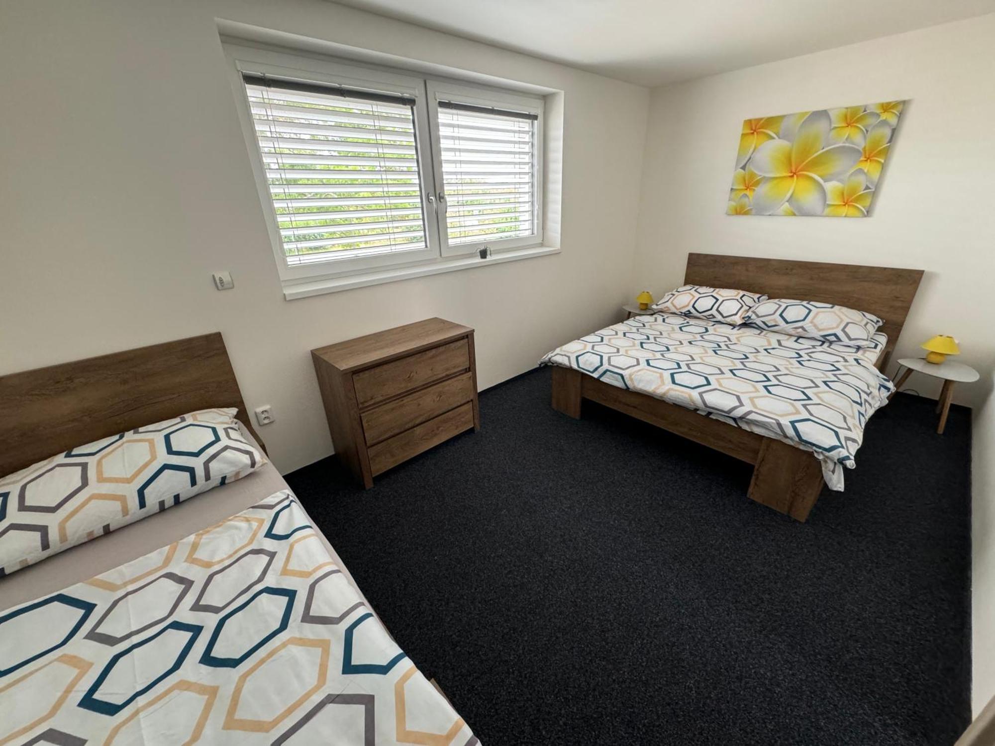 Apartmany Miromar Podivin Εξωτερικό φωτογραφία