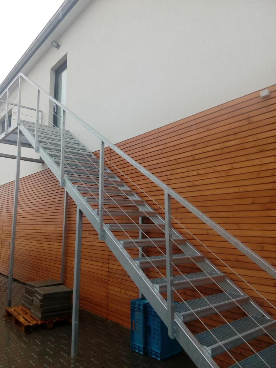 Apartmany Miromar Podivin Εξωτερικό φωτογραφία