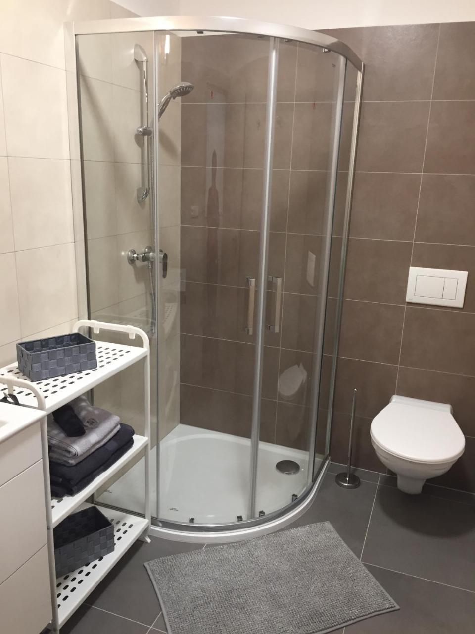 Apartmany Miromar Podivin Εξωτερικό φωτογραφία