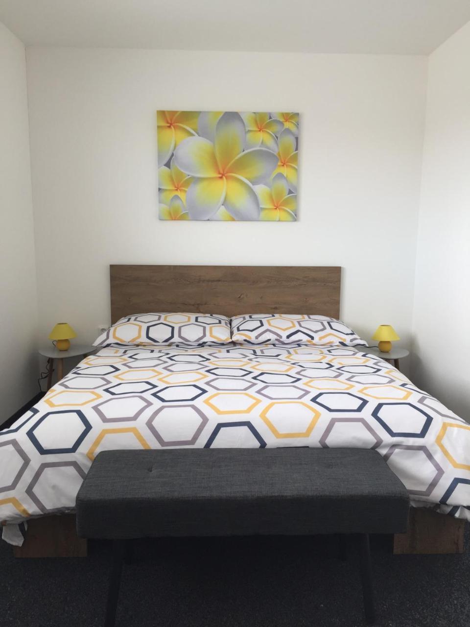 Apartmany Miromar Podivin Εξωτερικό φωτογραφία